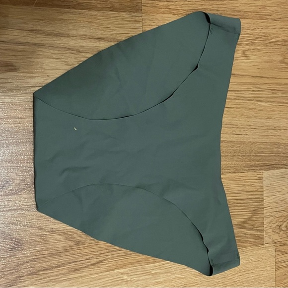 NWT Everlane Womens The Invisible High Rise Hipster Underwear Green Medium - Picture 9 of 11